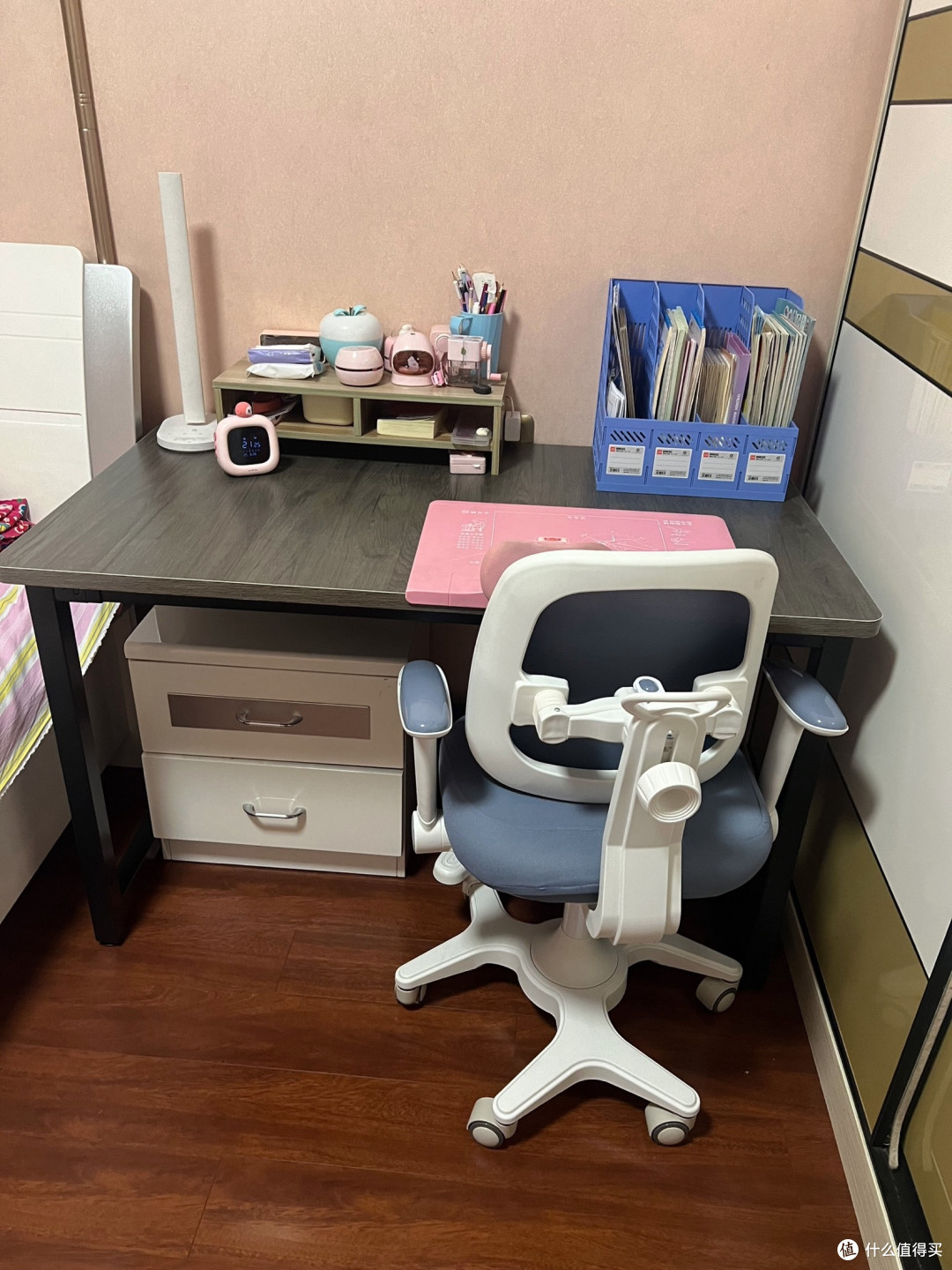 家居书桌代工：设计研发能力优先