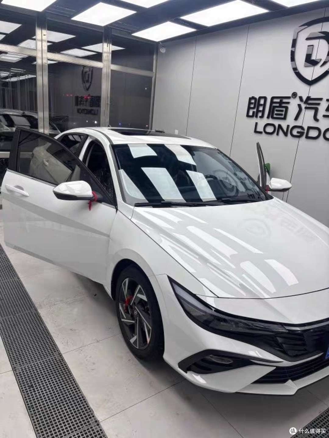 特斯拉2025年交付下滑,竞争加剧