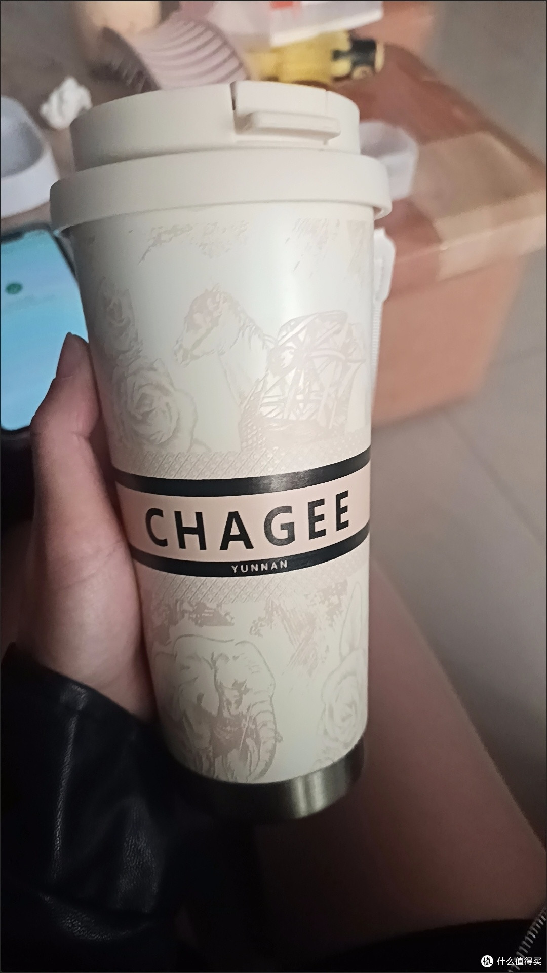 霸王茶姬“手打奶茶”风波:娱乐化触碰食品安全红线