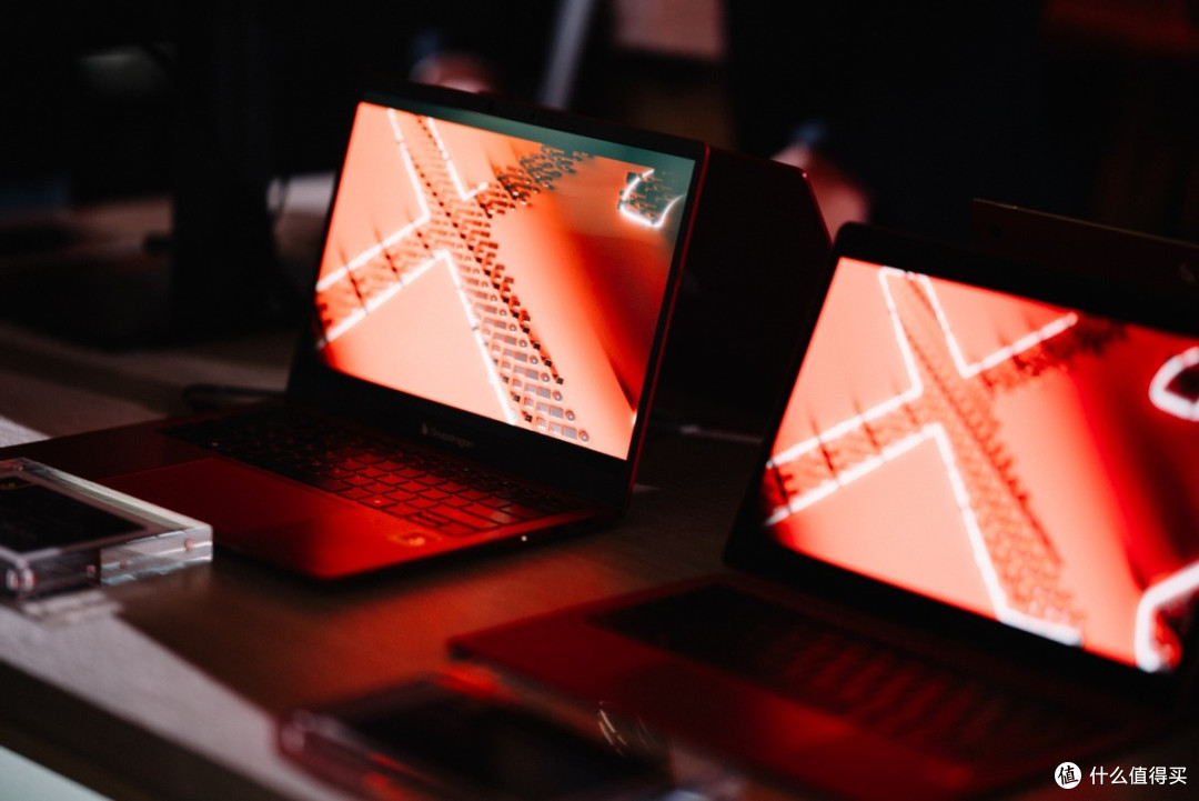 AI PC新赛道,高通骁龙X2 Plus笔记本CES2026现场看