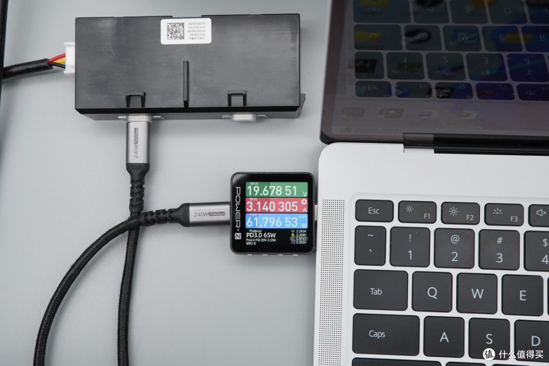 享界 S9 车充模块评测：双65W UFCS协议解锁快充性能，兼容性出色