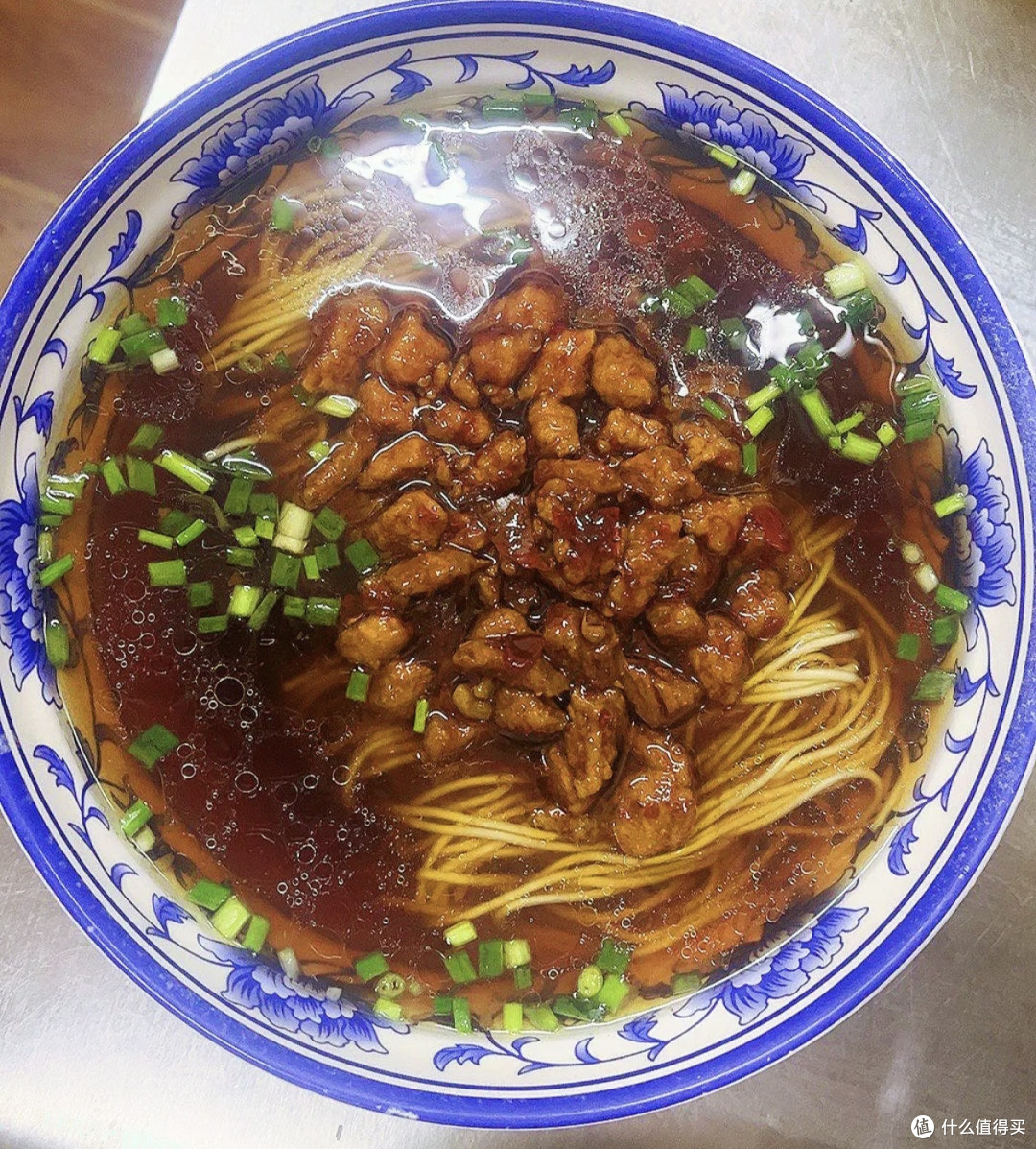 老上海弄堂里的辣肉面