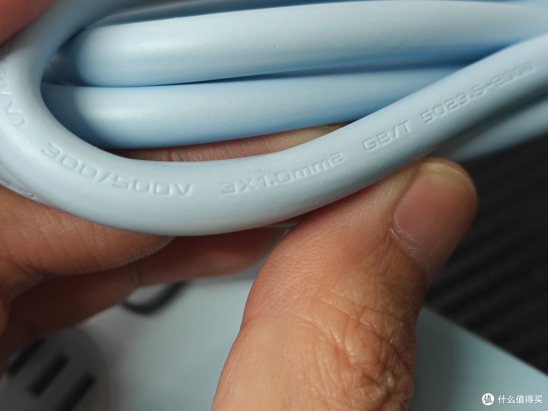 奥睿科分控小胖条插排使用体验,8个插口,4个USB接口,好用吗?
