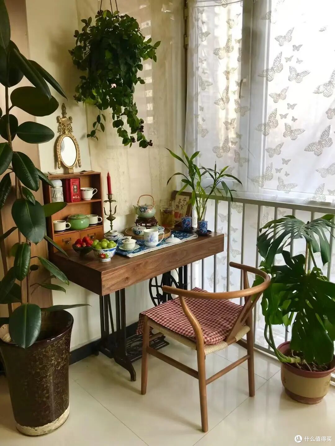 闲置的“老式缝纫机”太占空间？看完网友的妙用后，发现全是脑洞