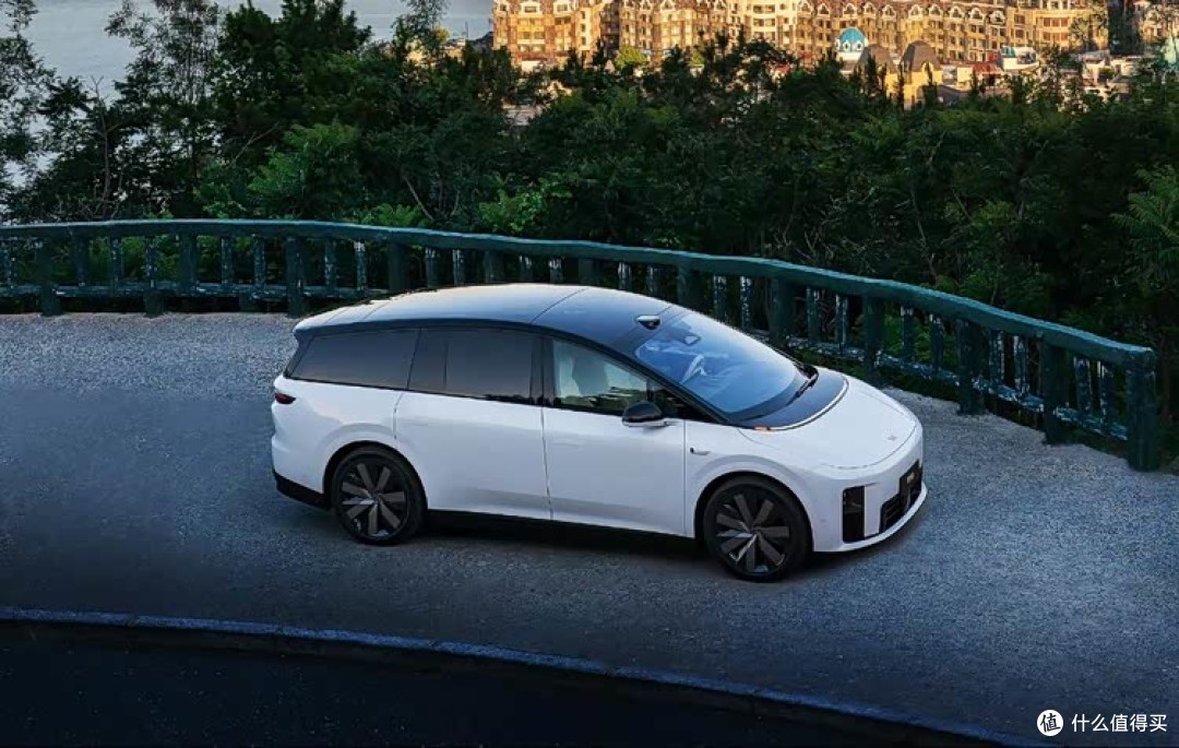 说句大实话：理想i8是一台，被外观严重拖累的好车！