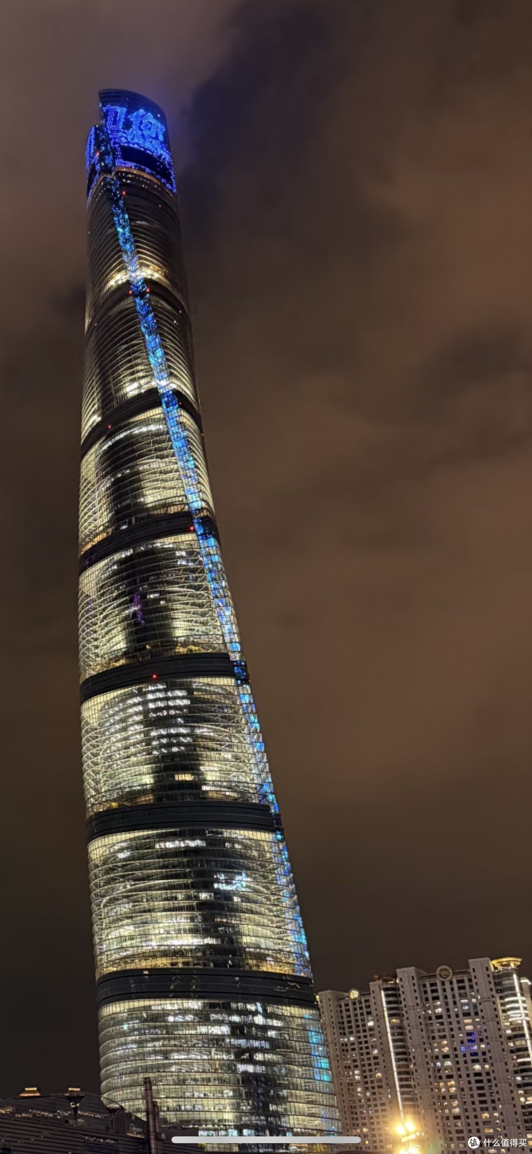 黄浦江两岸的古今对话