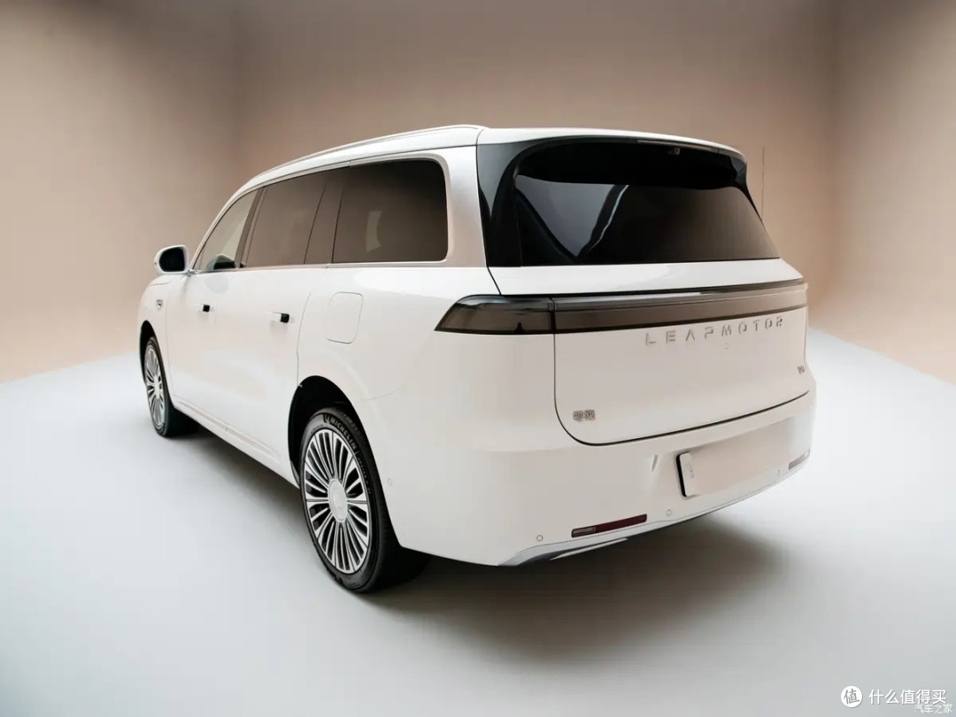 2026开年新车:智界V9、极氪8X、蔚来ES9工信部第403批新车全解析