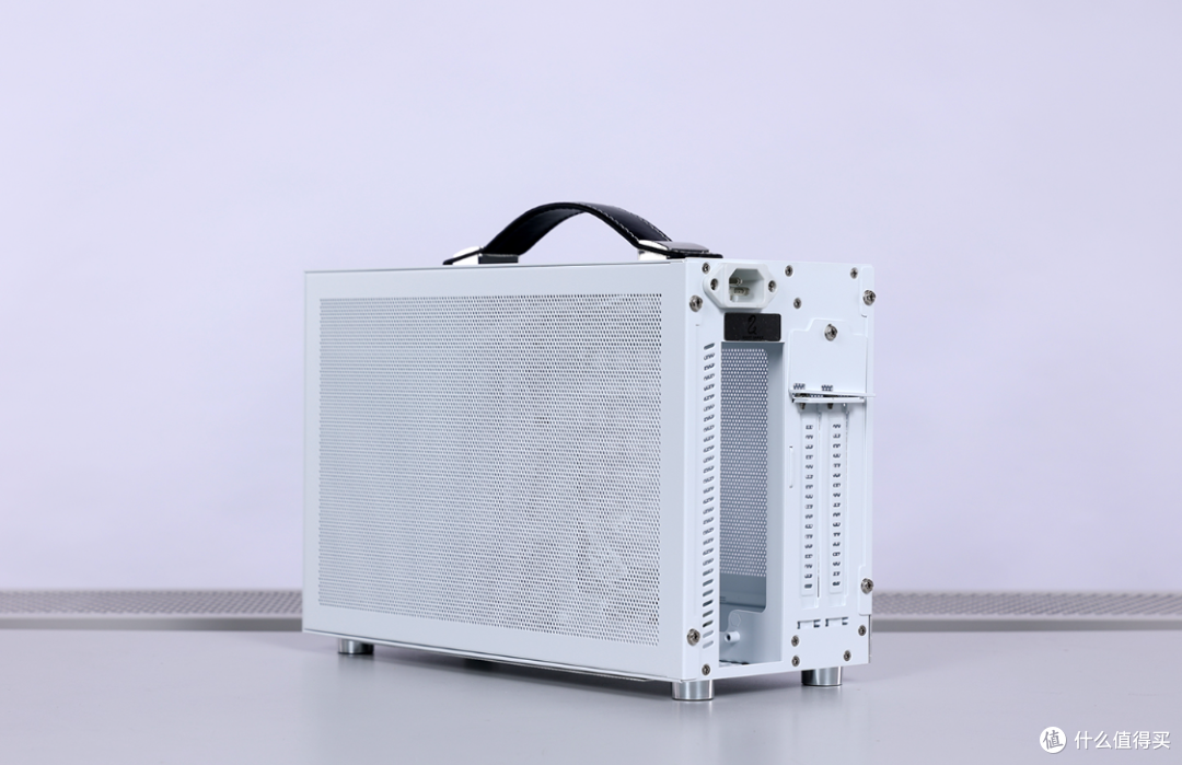 仅8.5L,可以提着走的ITX小钢炮,230F+5060Ti+闪鳞S300 Pro装机