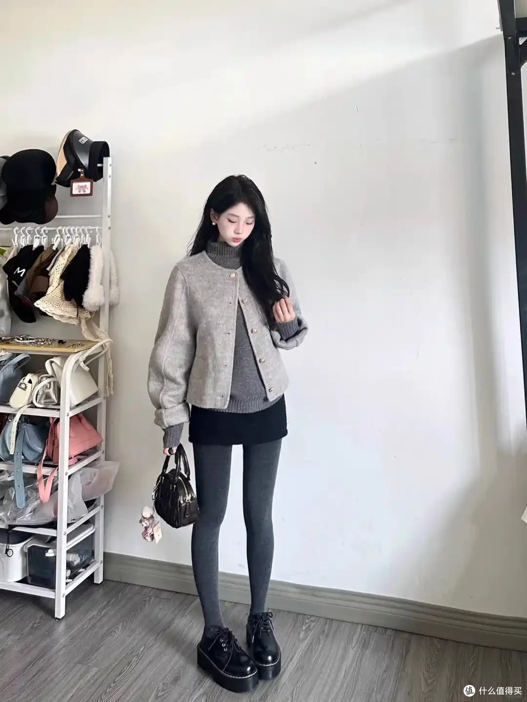裙子配袜裤的大妈式穿搭,带偏多少中年女性?显得廉价还很土气!