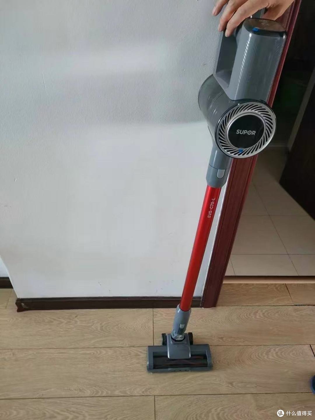 养宠党狂喜!苏泊尔绿光吸尘器把我家从猫毛堆里救出来了✨