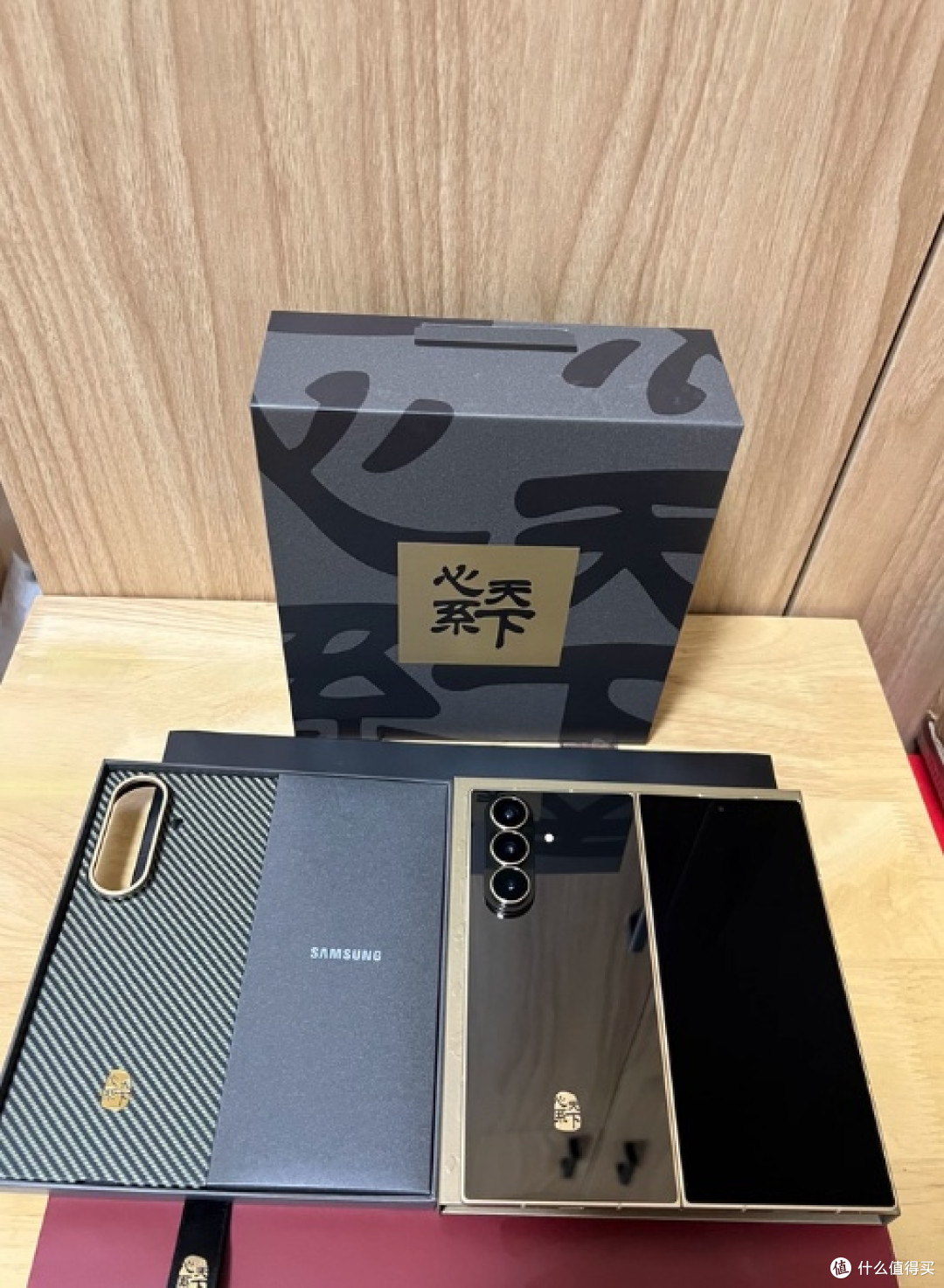 三星W26这波真的赢麻了!商务党直接被圈粉💯