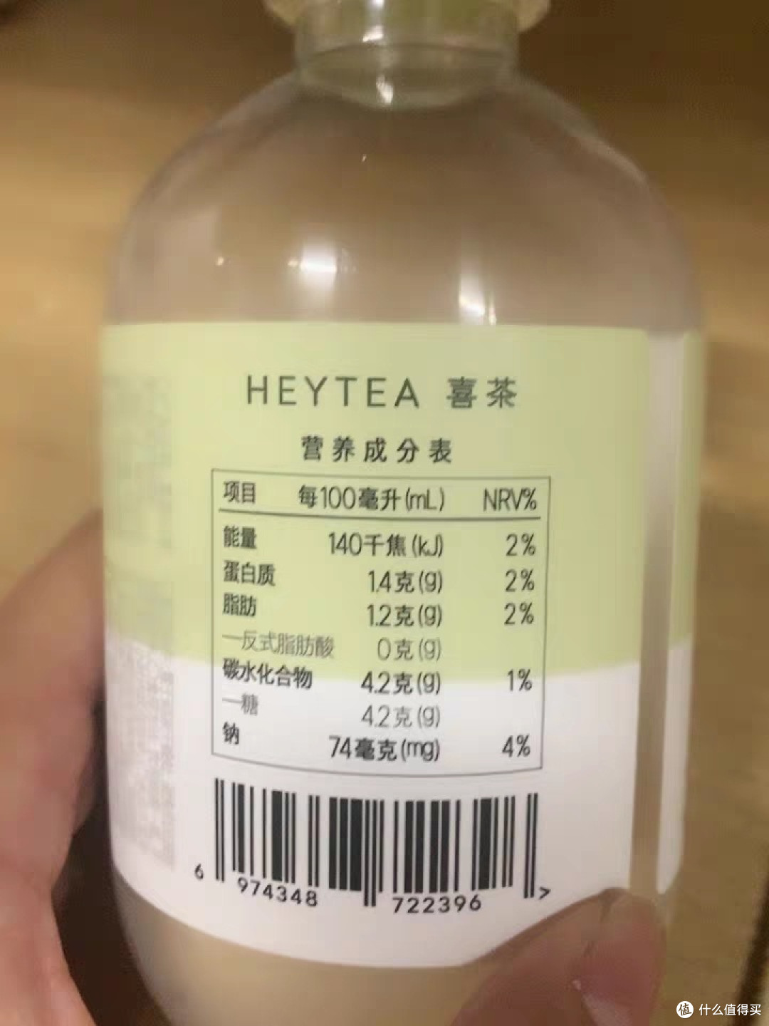霸王茶姬“手打奶茶”争议:品牌信任危机下的营销反思