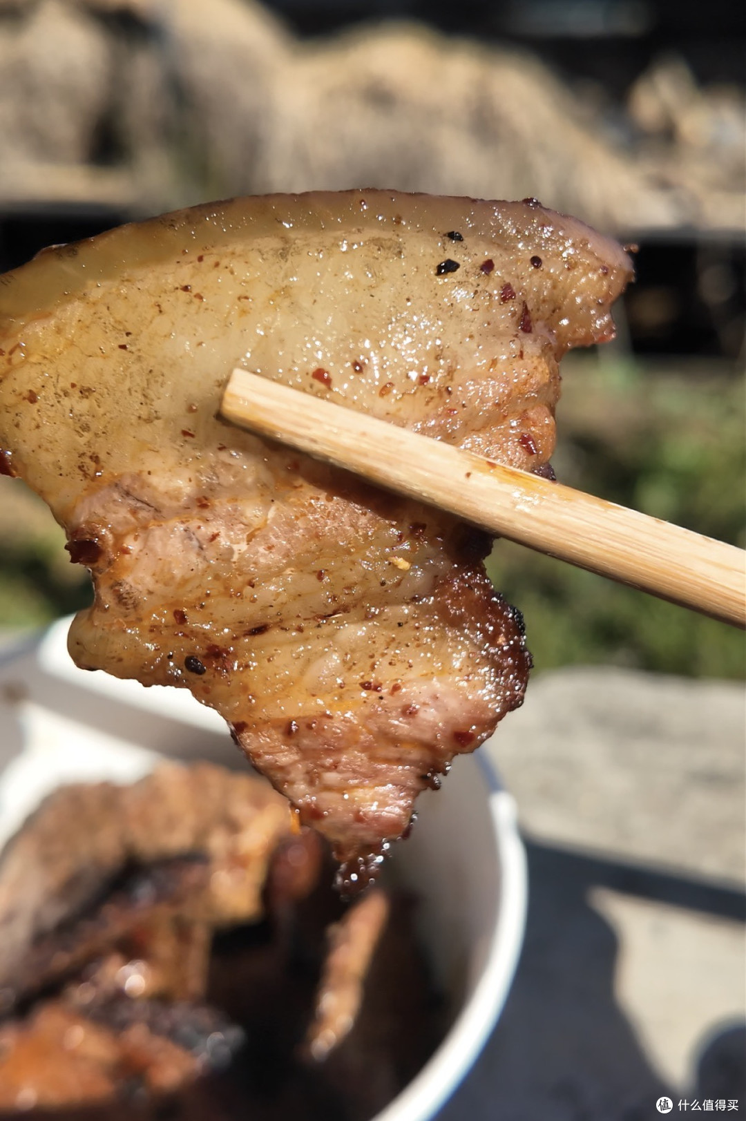 拌生肉,酸蚂蚁,手冲咖啡…为这口杀猪饭,6小时车程也值了!