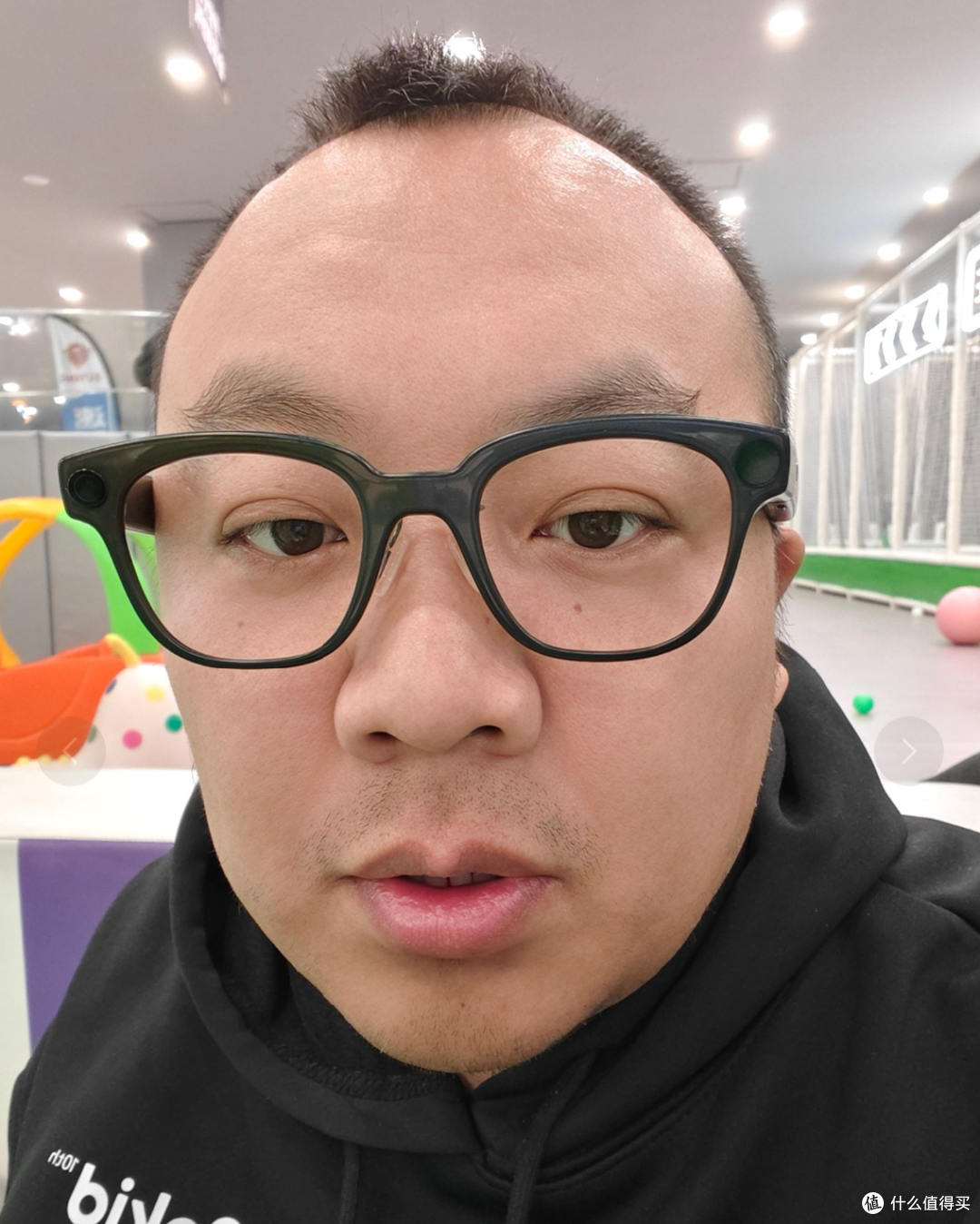 传统手机可能被取代？仅39g的魅族AI眼镜，AI体验比手机更好更轻