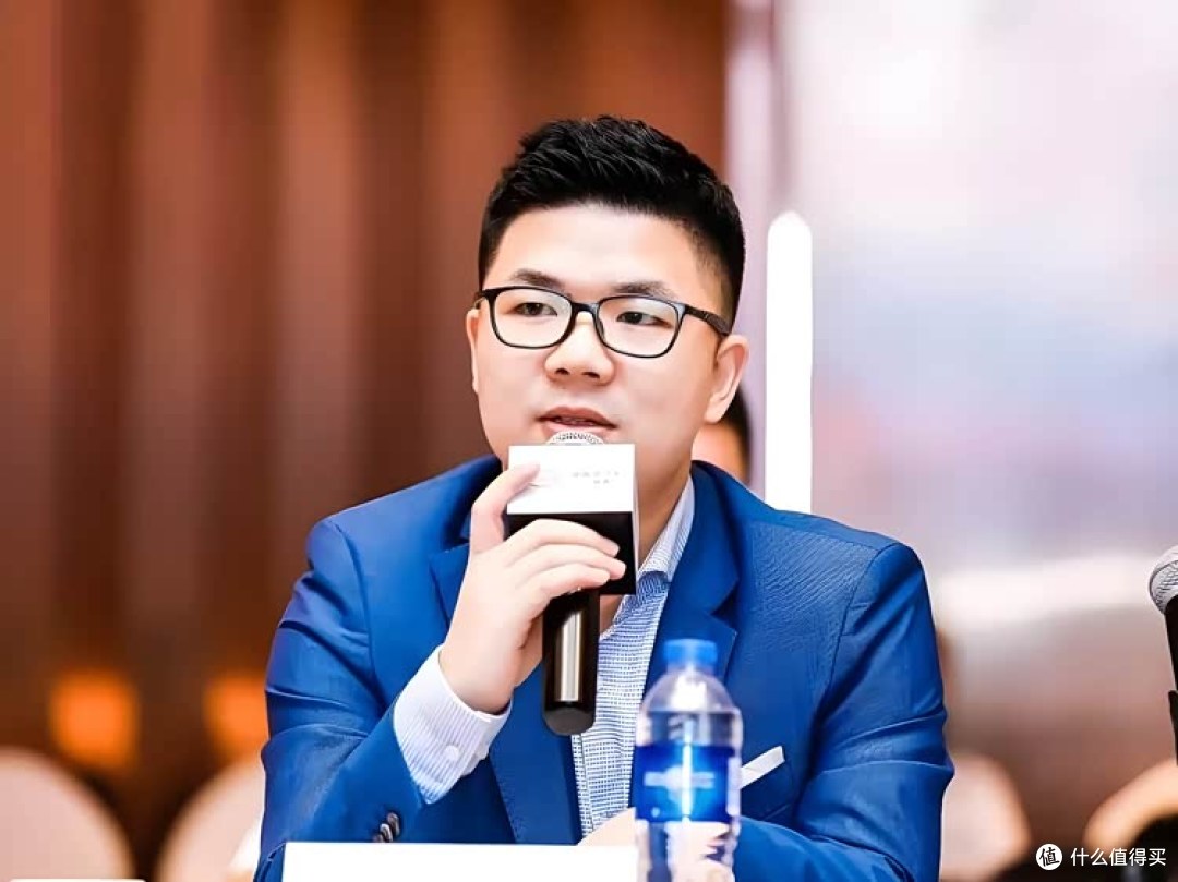 把天赋带到智界后,赵长江首次发声:智界V9保守估计三年内没对手