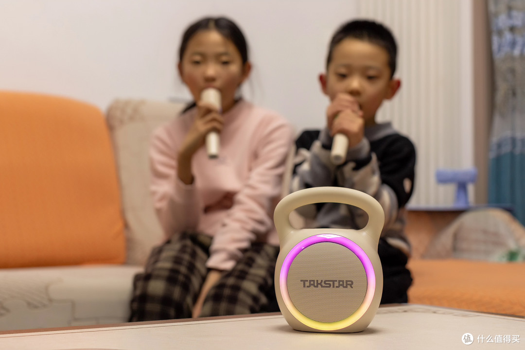 得胜H2小哑铃音箱,让孩子放下手机变身家庭歌唱家