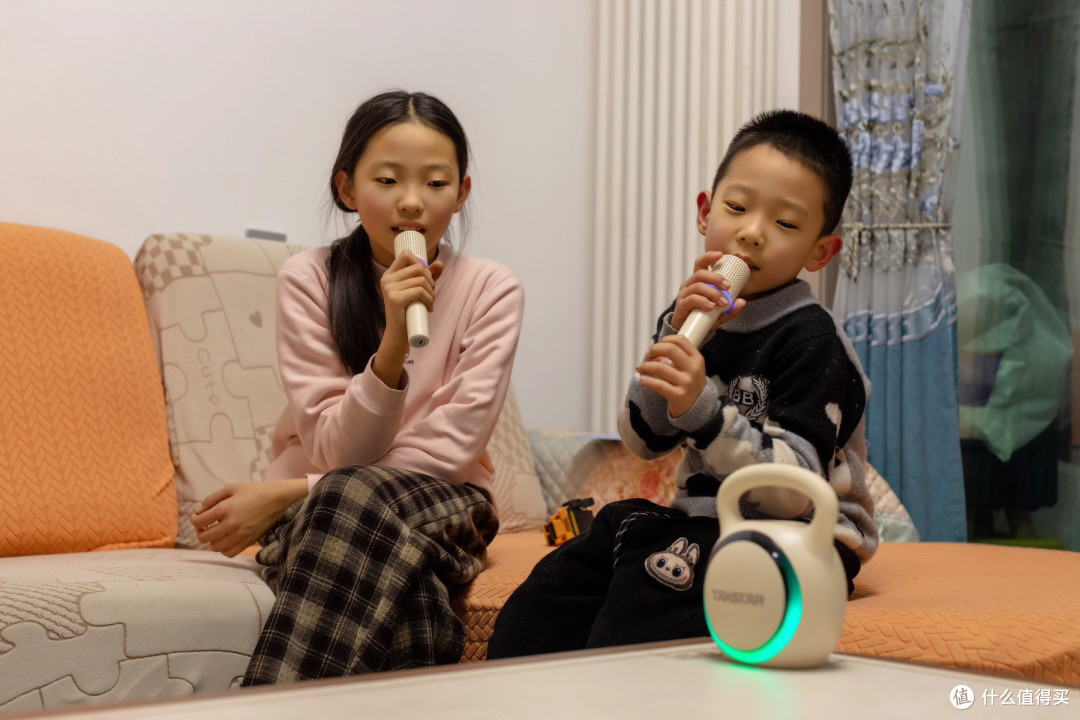 得胜H2小哑铃音箱,让孩子放下手机变身家庭歌唱家