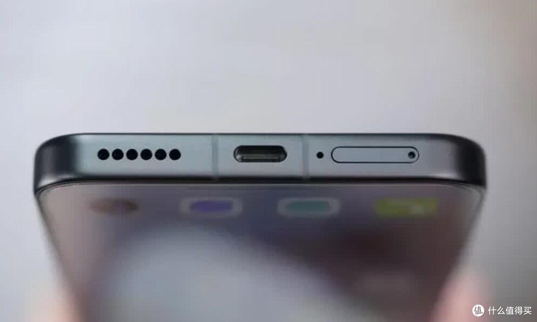 荣耀率先掀桌子,10000mAh+骁龙8至尊版打到2429元,友商彻底失眠