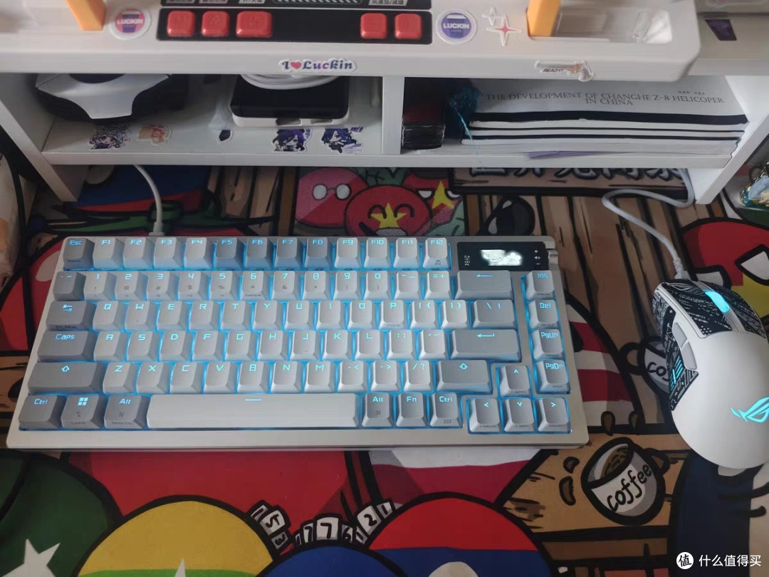 ROG夜魔三模机械键盘:电竞新宠