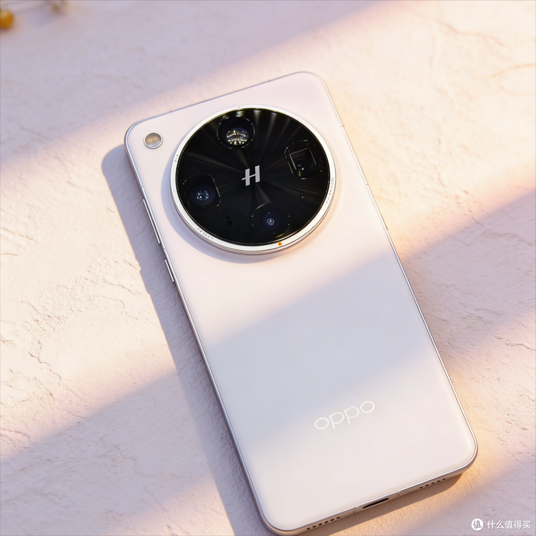 不学华为和小米，OPPO Find X9 Ultra曝光，双潜望镜头