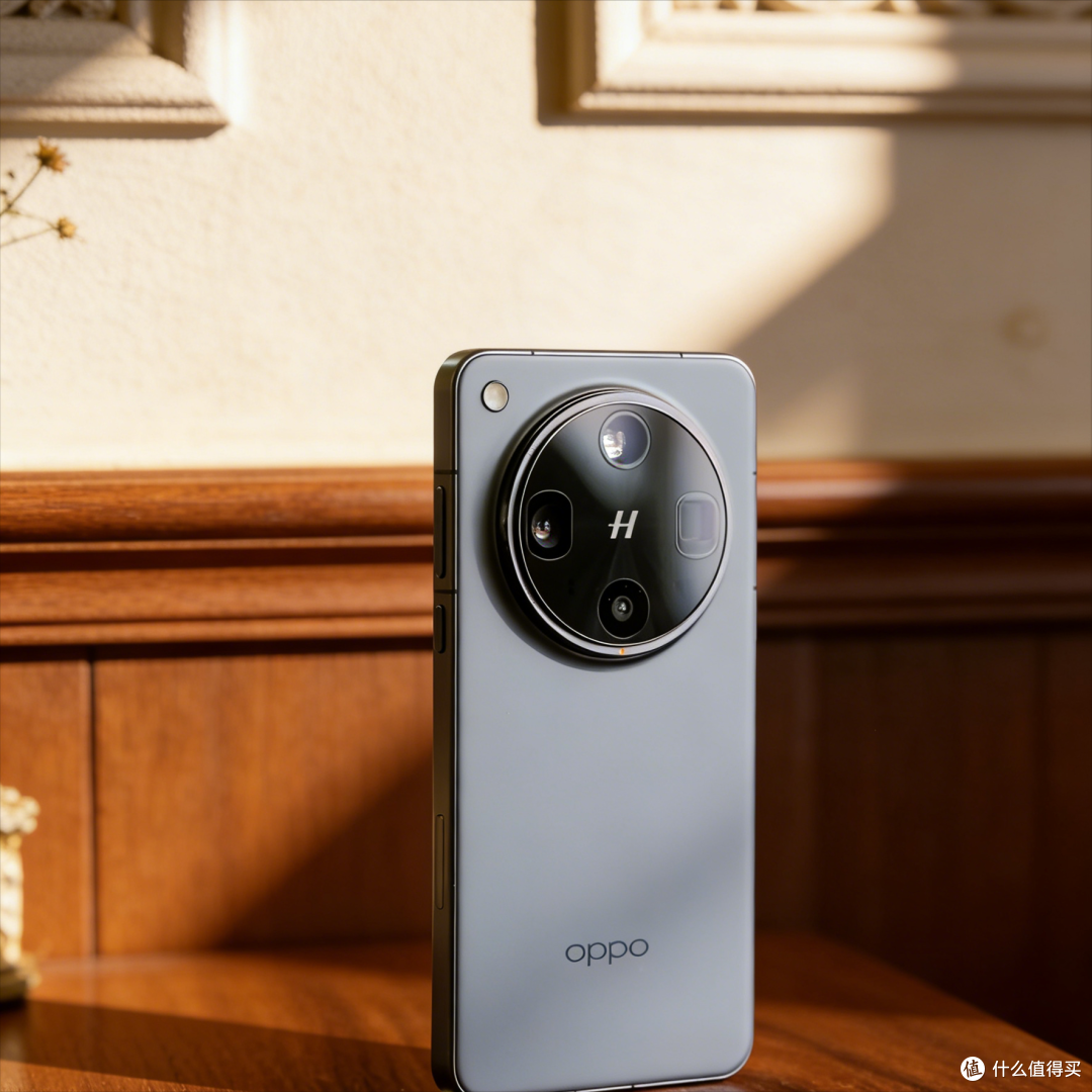 不学华为和小米，OPPO Find X9 Ultra曝光，双潜望镜头