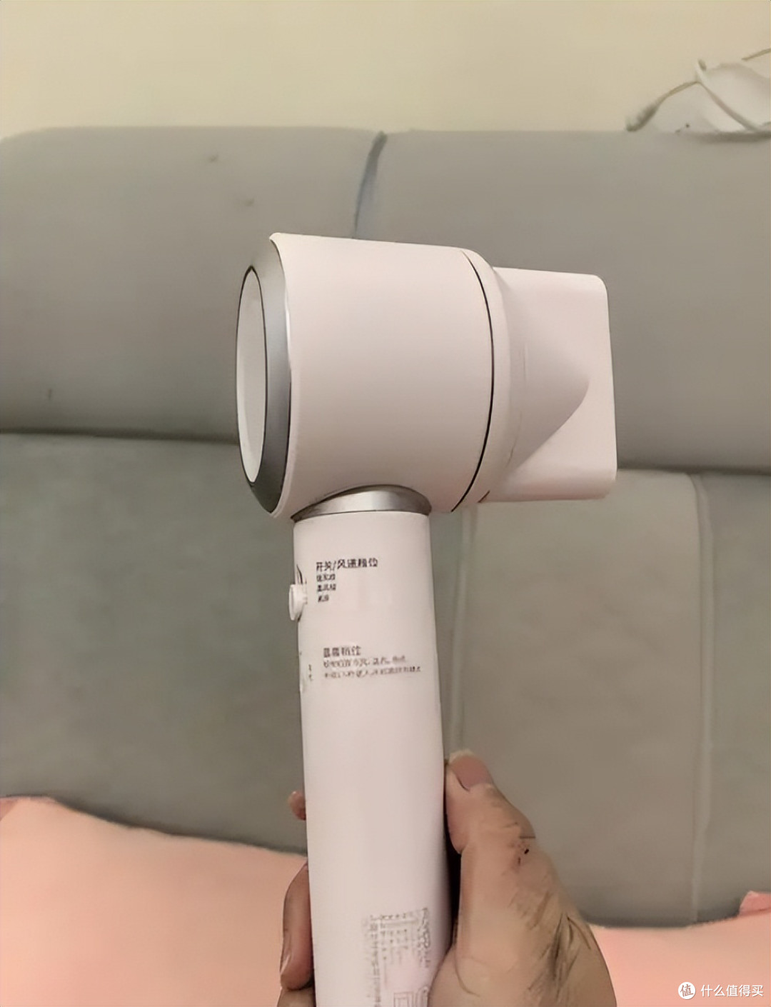 家用吹风机选购指南：如何挑选吹风机？功率、风速、负离子全解析