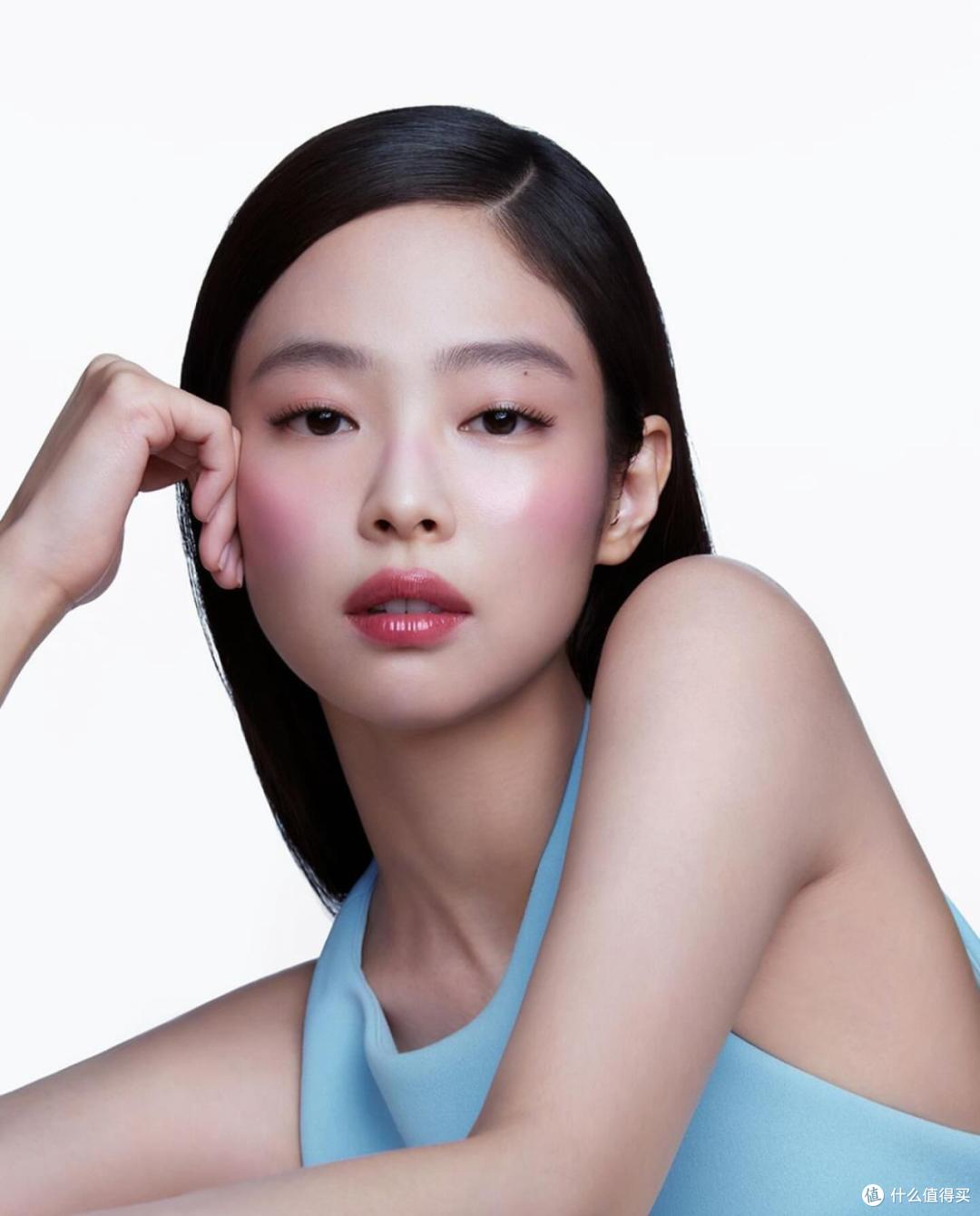 富贵千金发型,它真的有点东西,彰显饱满有气质的千金从容感!