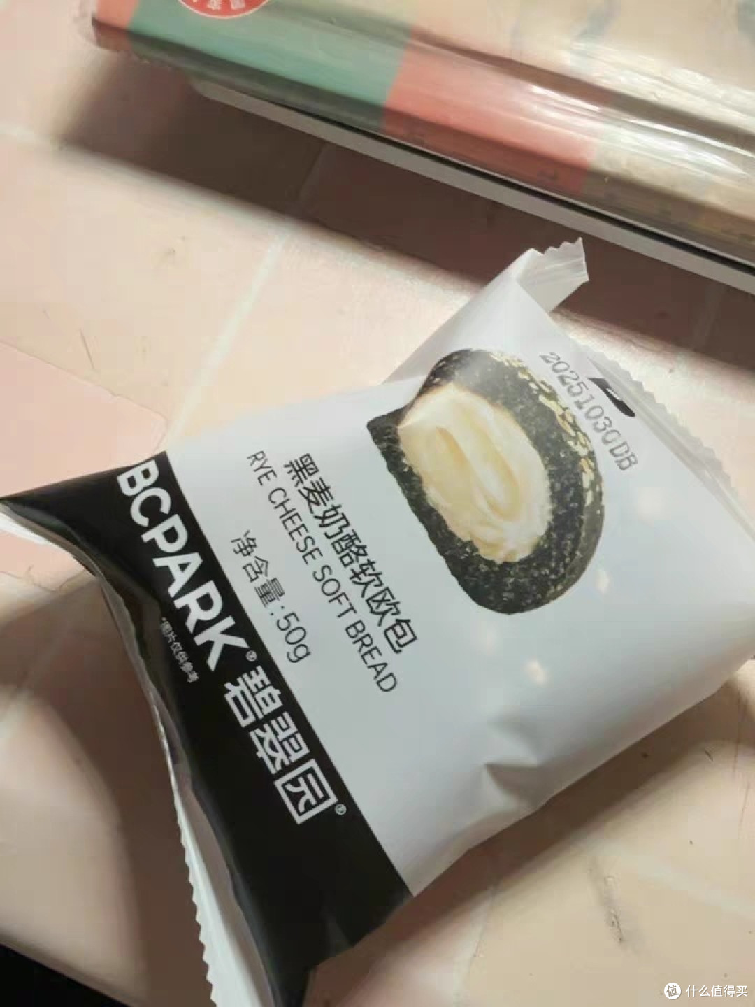 东北美食以其豪迈的分量和浓郁的风味闻名遐迩,