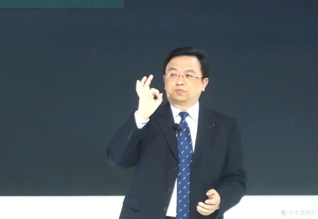 比亚迪拿下全球第一,王传福杀疯了