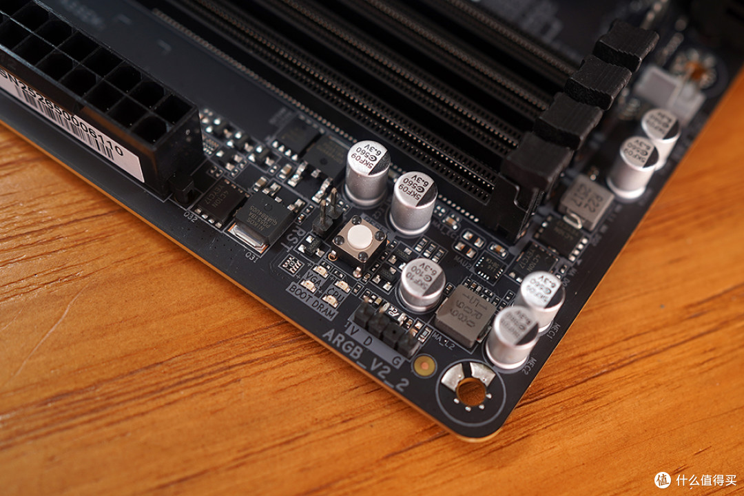中端热门板,技嘉B850M AORUS PRO WIFI7电竞雕开箱分享