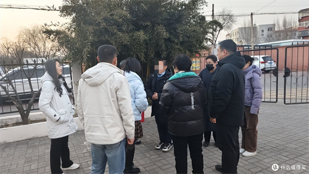 情暖童心 与爱同行 民建唐山路北七支部慰问困难学生纪实