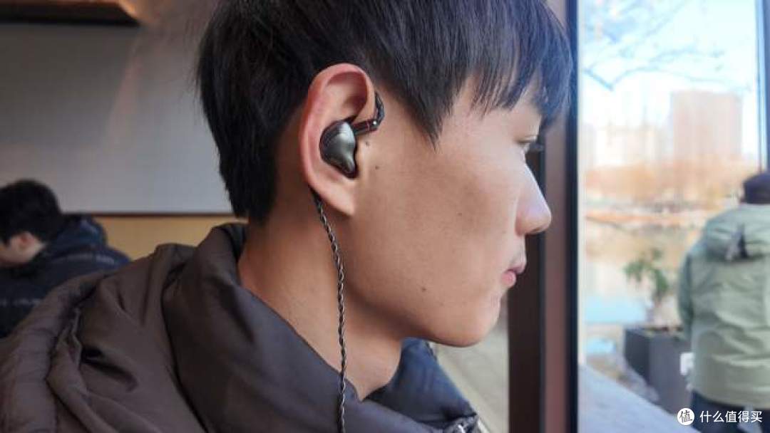 169 元的西圣 HiFi 1,用了两周后我开始怀疑百元耳机的上限