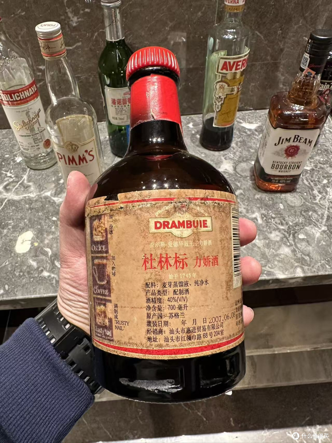 震惊！一家刚开业的万豪酒店，酒廊居然藏着默默奉献20年的老员工