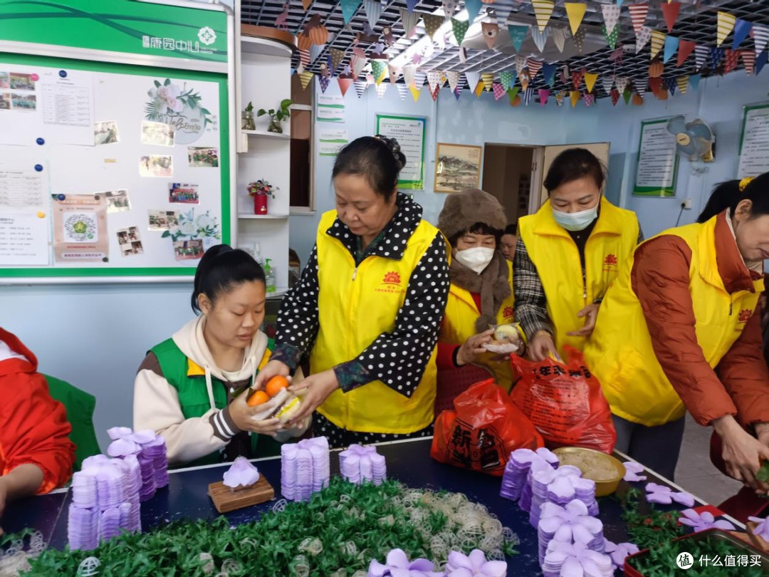 惠州市向阳慈善会：剪刀下的幸福时光