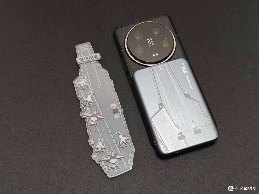 告别每天带着砖头出门!这款充电宝轻薄、炫酷又实用。