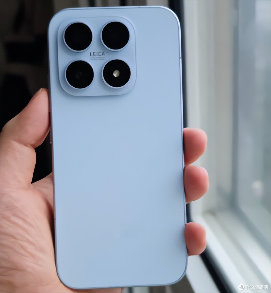 小米小屏旗舰发布三个月闪降：7000mAh+徕卡影像，历史新低3689元