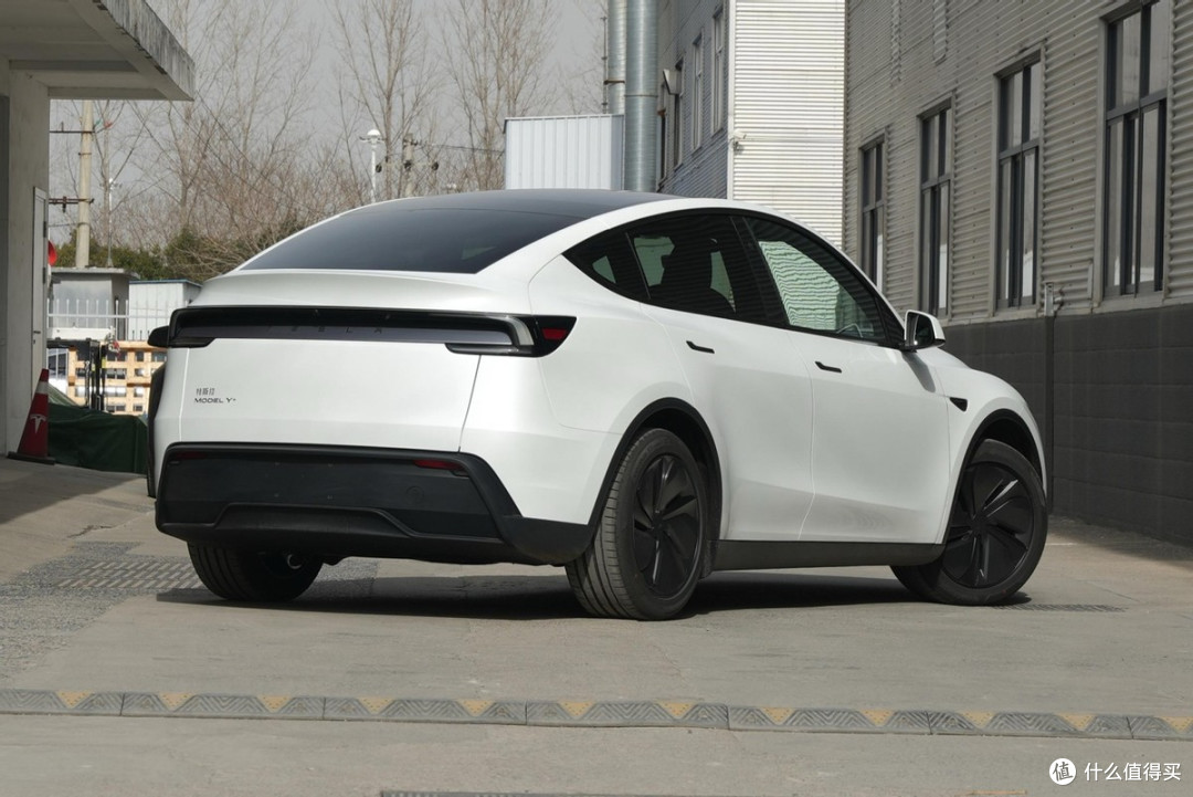 12月狂卖6.5万辆,到底谁在买特斯拉Model Y?
