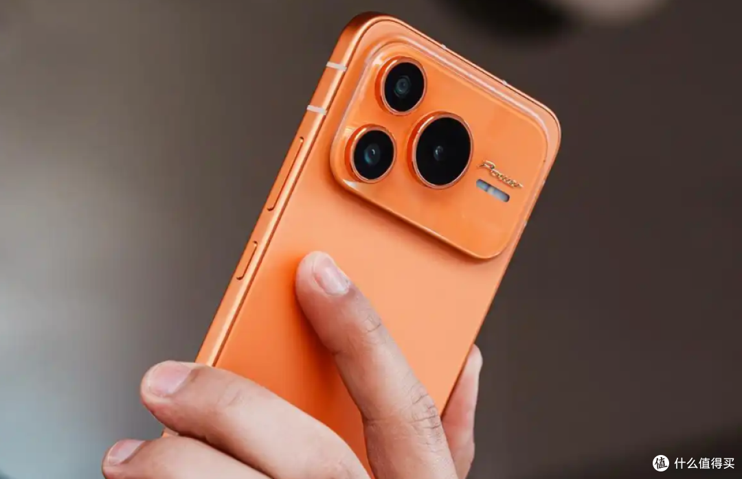 荣耀“续航王”跌至新低,10080mAh+512GB,国补后还“变相降价”