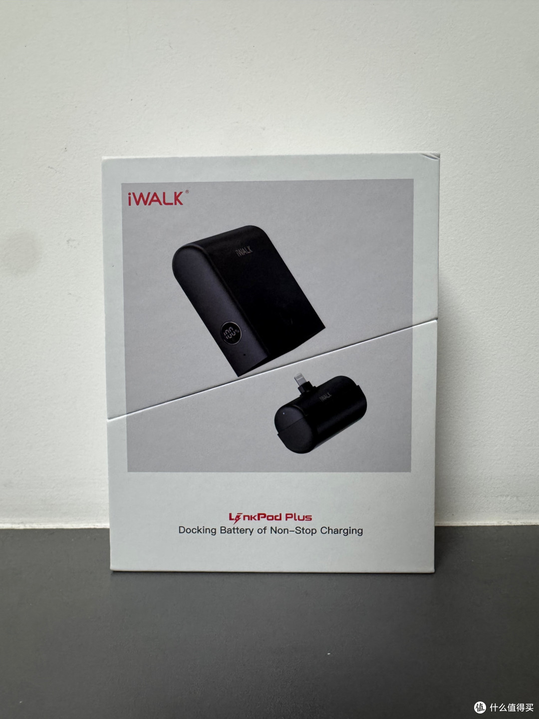 告别笨重焦虑,靠得是iWALK 自带充电仓充电宝