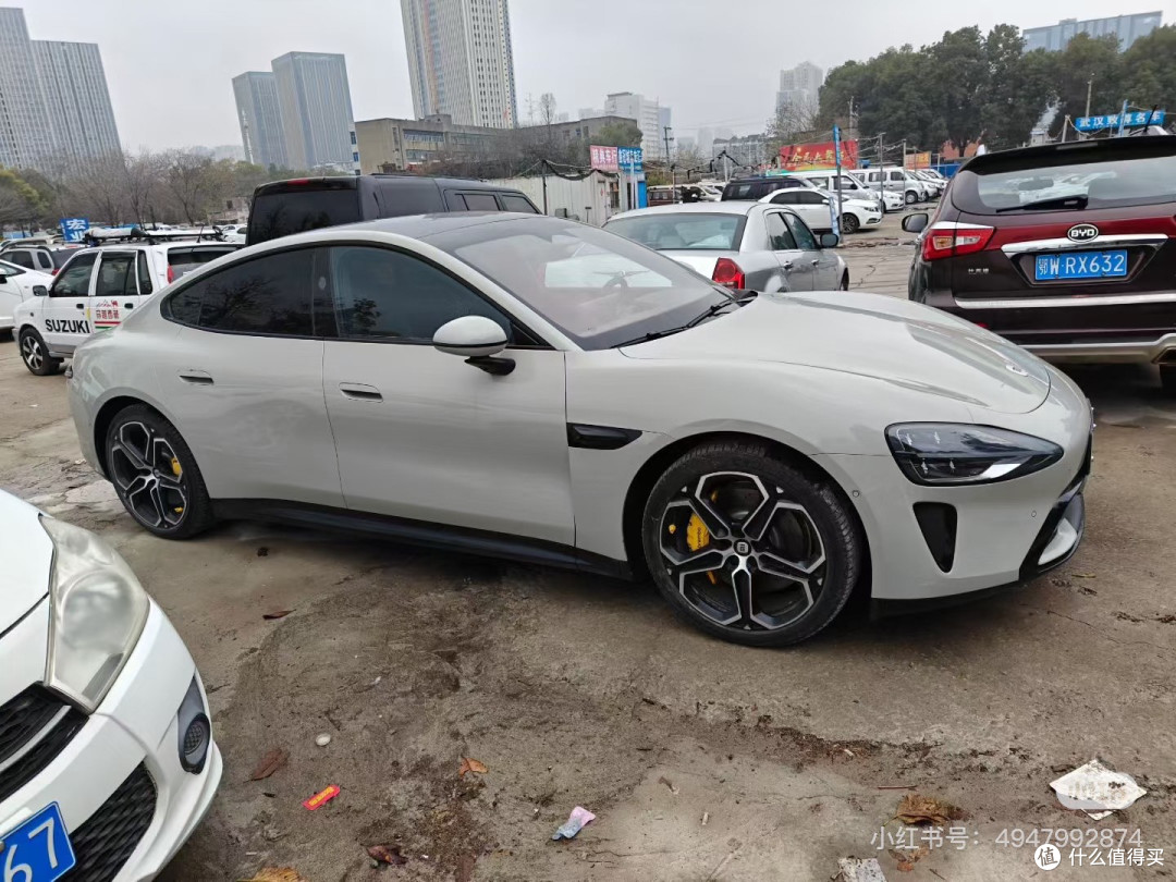 雷军直播拆解新车:技术反击舆论