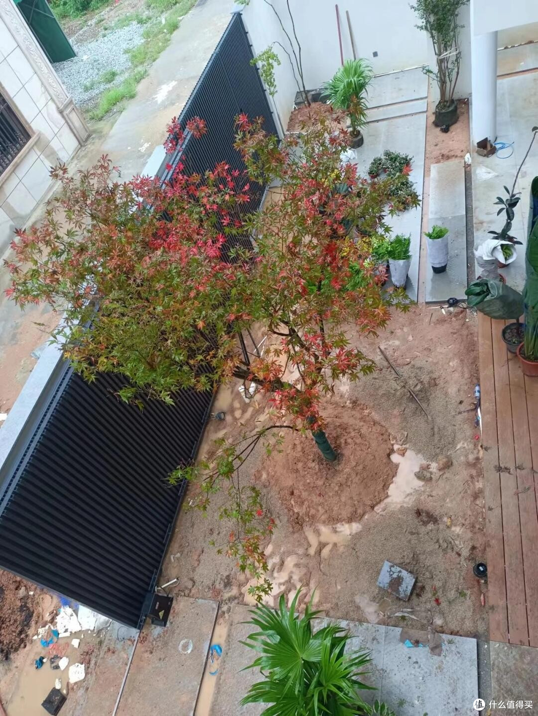 广东男子的现代风格自建房，那叫一个简约时尚，分享给大家瞧瞧！