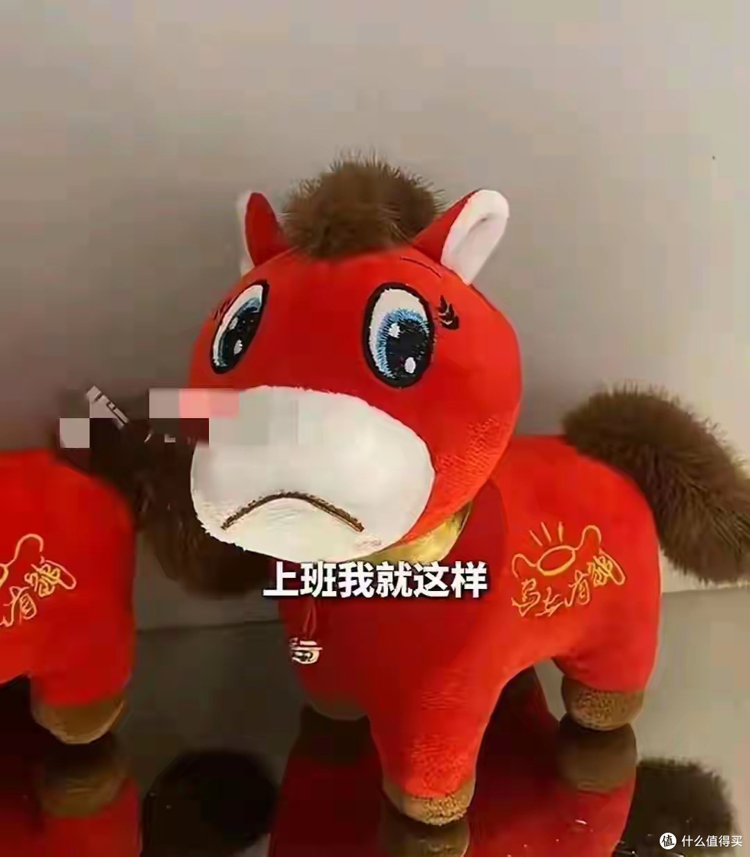工人缝反小马嘴巴上午被扣500,下午被老板喊加班:订单竟排到3月