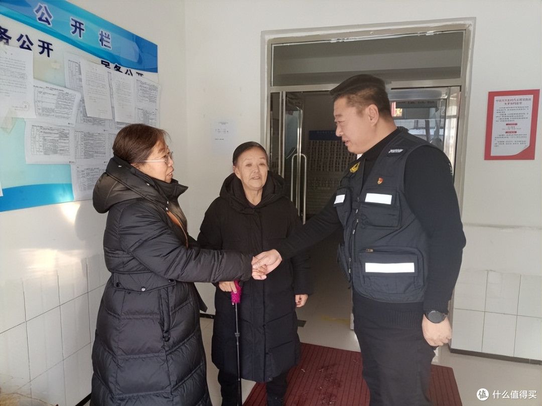 一面锦旗寄深情党建引领护平安磐石市石城救援队暖心救援故事延续