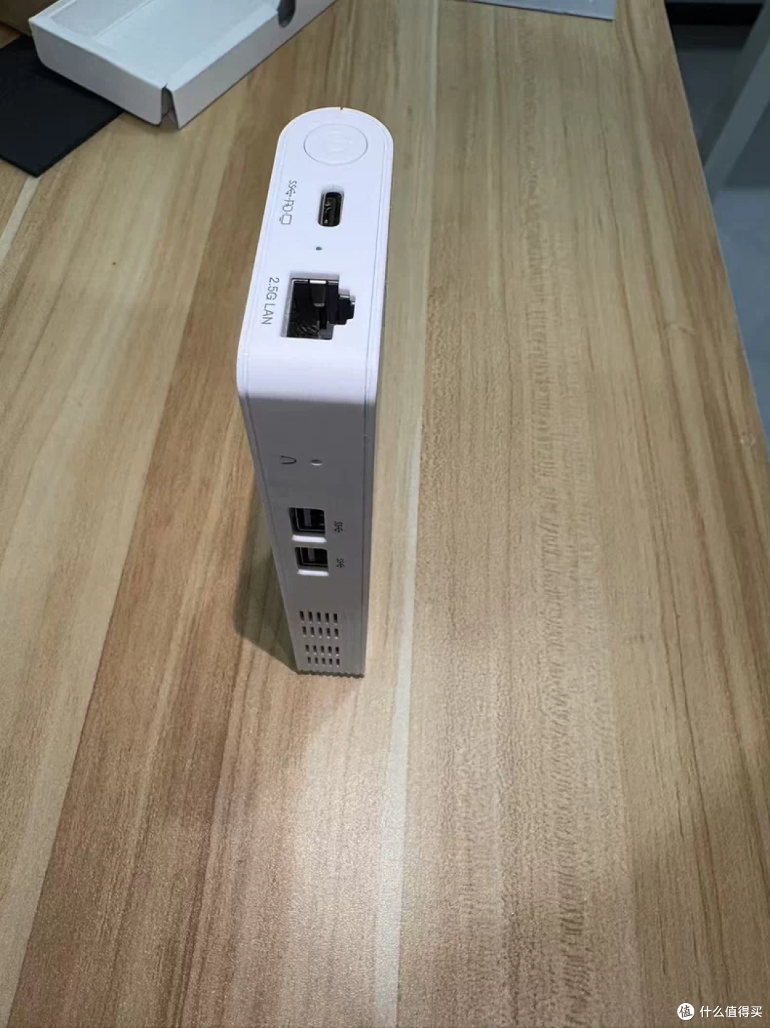 某鱼！奇葩N100处理器小主机，这设计部门！肯定是达文西老师