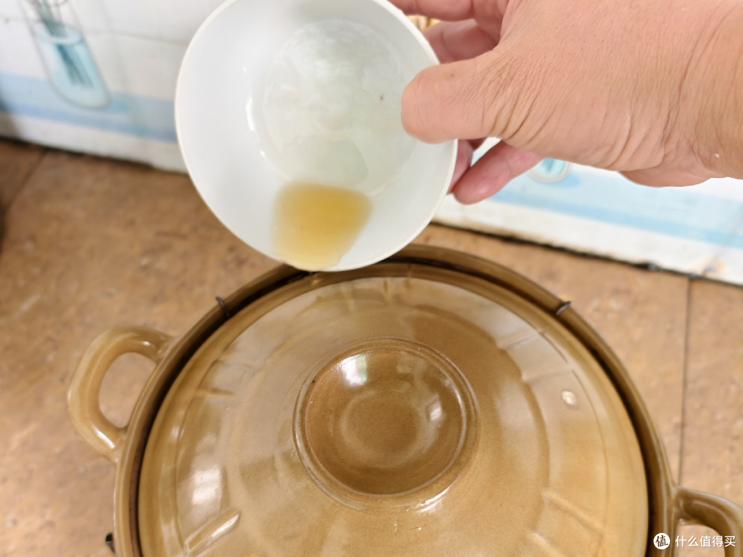 排骨煲仔饭:一锅解决周末下厨焦虑的智慧提案