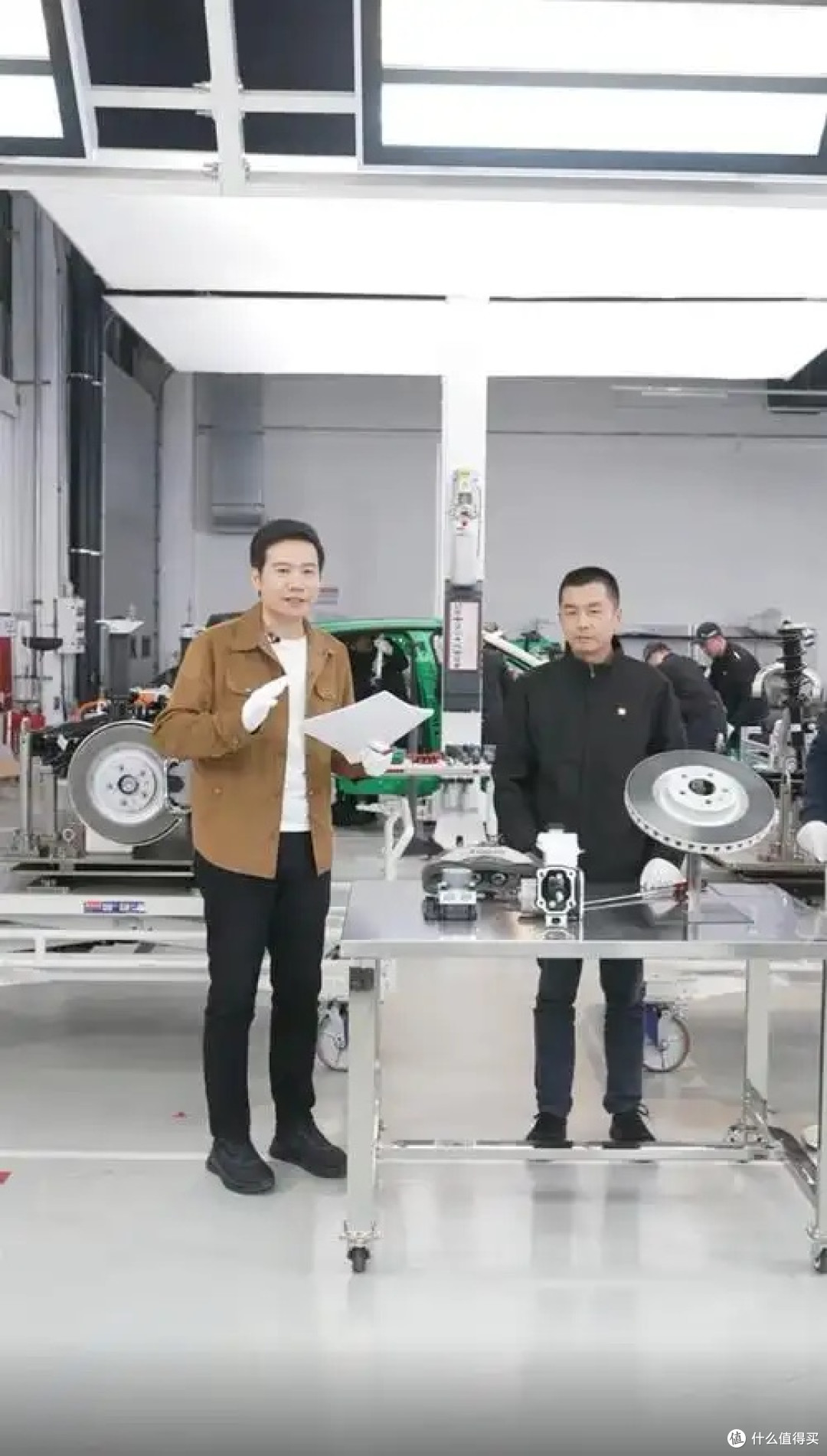 拆车直播4小时：雷军以透明破局，重建科技信任