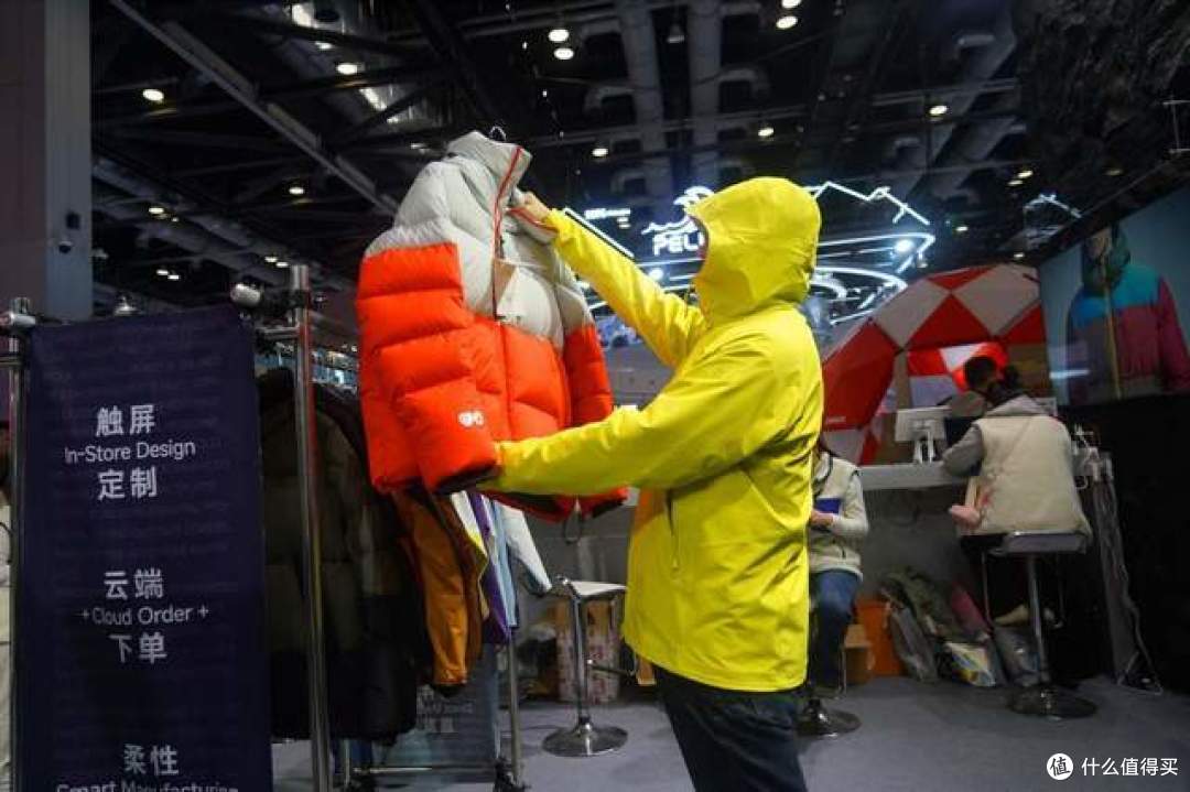 鹅铠甲，顶峰见！ISPO2026探店天石，国产户外装备硬核实力藏不住