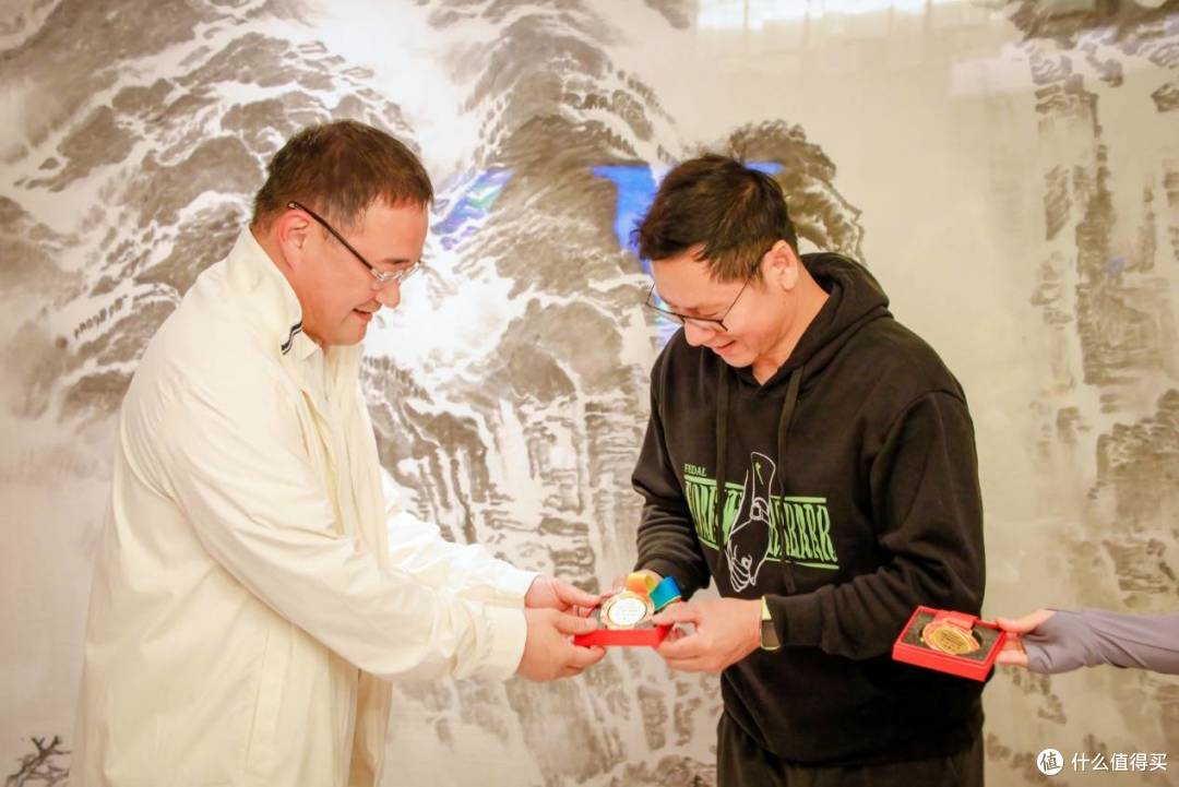 体育为媒推动湾区精英交流天德对阵中大EMBA网球邀请赛圆满收官