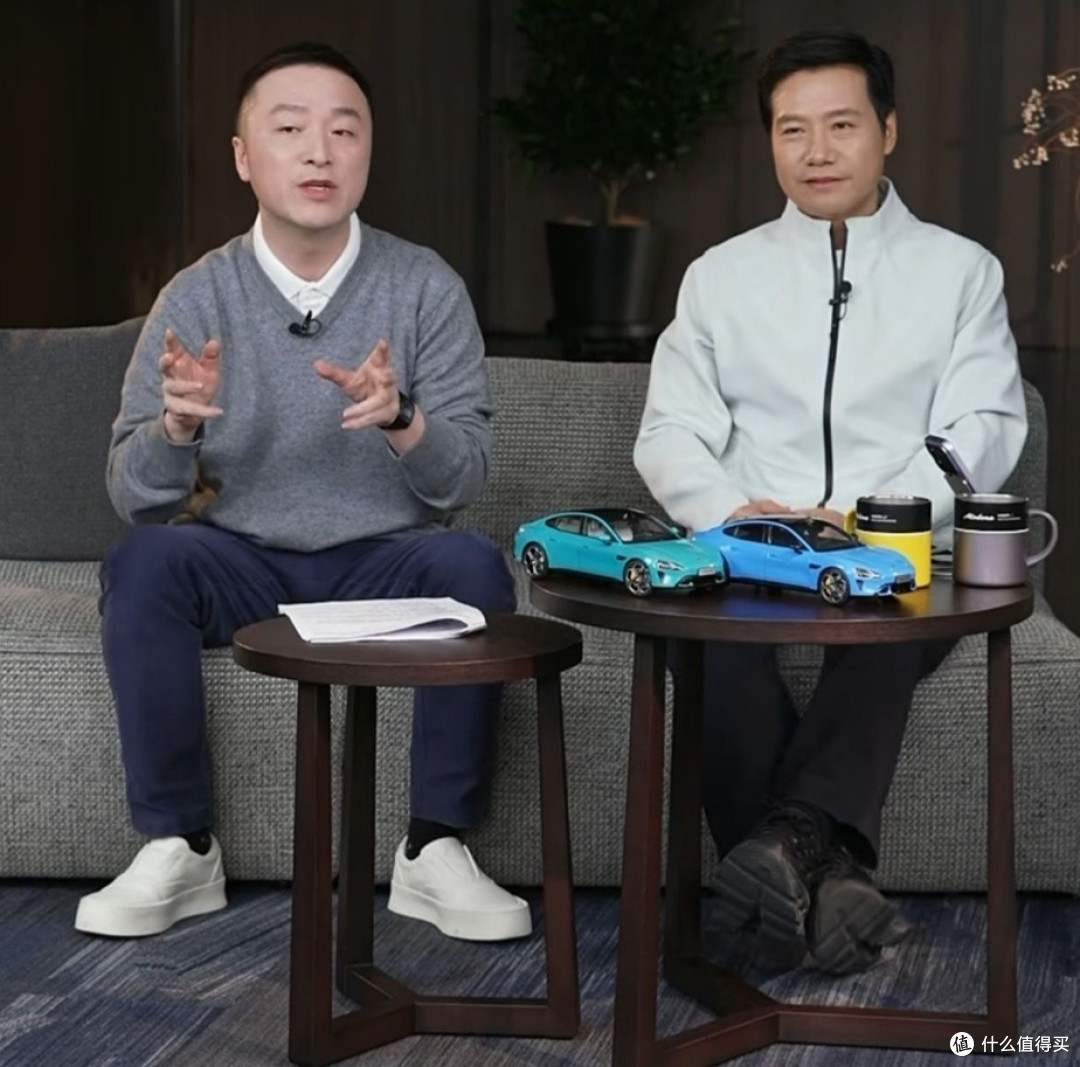 雷军直播回应争议,车企创始人下场的背后是行业沟通的新命题