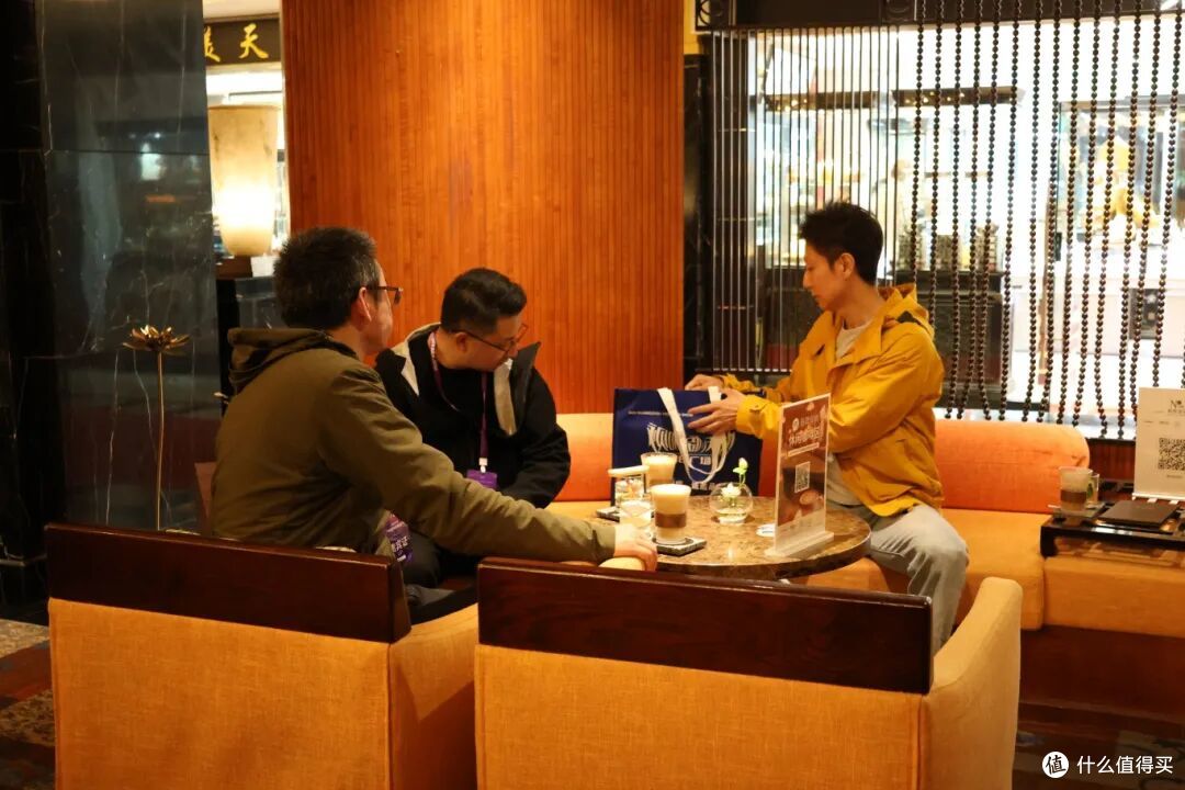 以音会友 惬意相聚:新昇音响休闲咖啡区亮相广州国际音响唱片展